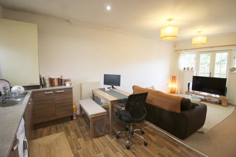 2 bedroom flat for sale, Sheridan Court, High Wycombe HP12