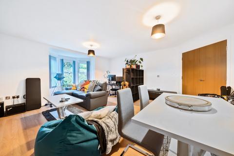 2 bedroom flat for sale - Carisbrooke Road, Far Headingley, Leeds, LS16