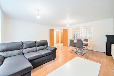2 bedroom flat for sale, Carisbrooke Road, Far Headingley, Leeds, LS16