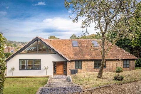 4 bedroom detached house for sale, Courts Hill Road, Haslemere, Surrey, GU27