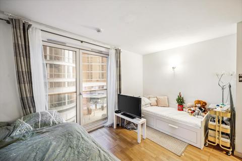 Studio for sale, Fairmont Avenue, London, E14