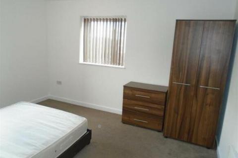 2 bedroom flat to rent, Pilgrims Way, Salford, M50