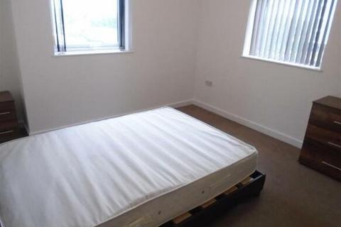 2 bedroom flat to rent, Pilgrims Way, Salford, M50