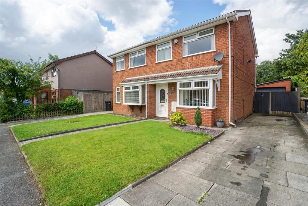 Collingwood Way, Bolton BL5 3 bed semidetached house £230,000
