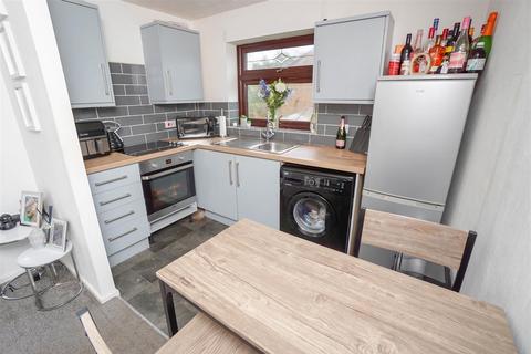 56 Captain Lees Road, Westhoughton, Bolton, BL5 3UB