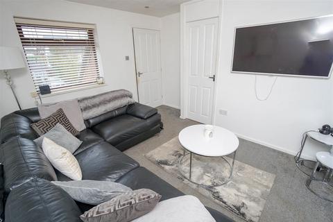 56 Captain Lees Road, Westhoughton, Bolton, BL5 3UB