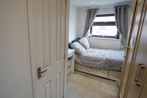 56 Captain Lees Road, Westhoughton, Bolton, BL5 3UB