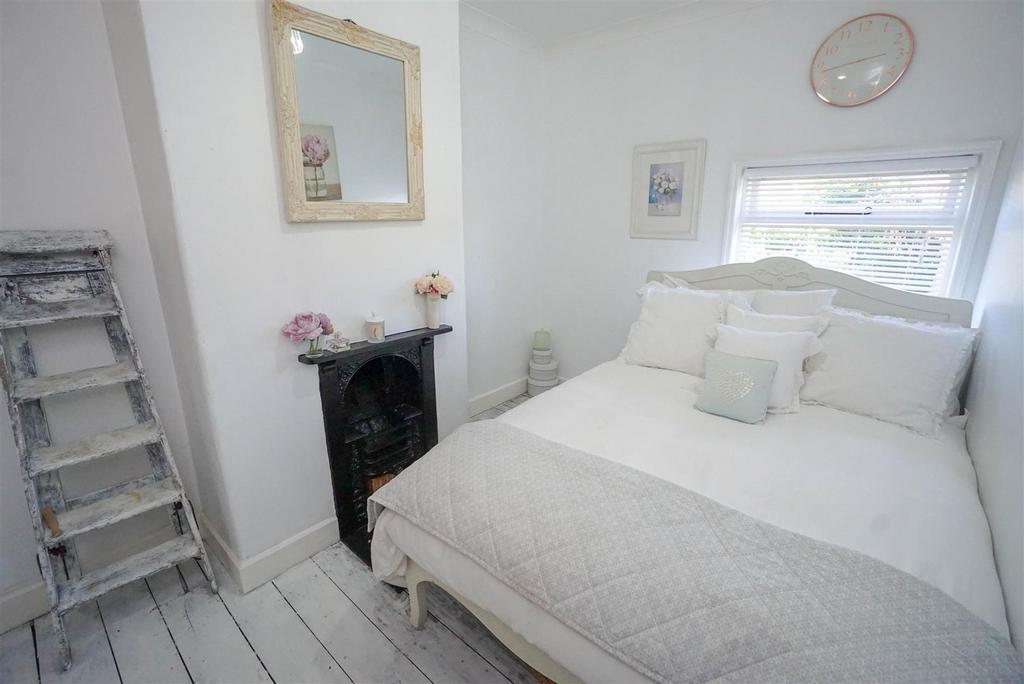 BED 1 A (1 of 1).jpg