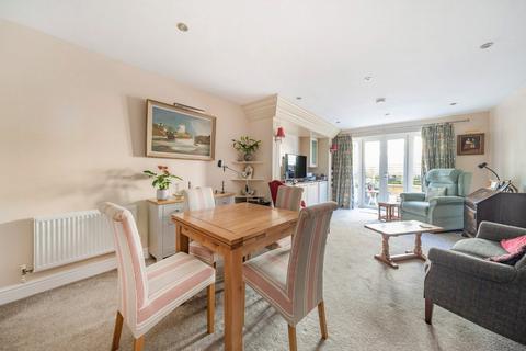 2 bedroom apartment for sale - Stratton Court Village, Stratton Place, Stratton, Cirencester, Gloucestershire, GL7