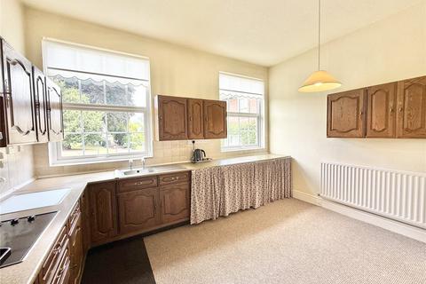 3 bedroom flat for sale, Rowton Castle, Shrewsbury, Shropshire, SY5