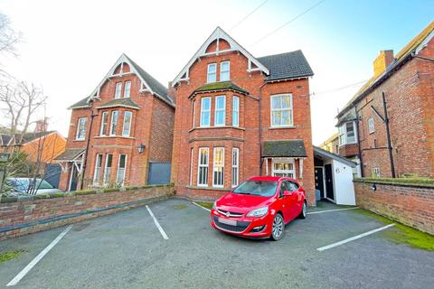 6a Lansdowne Road, Bedford, MK40 2BU