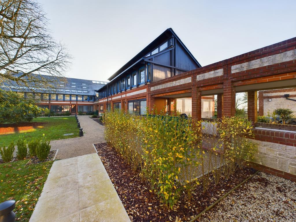 Flat 20, Uplands House, Four Ashes Road, Cryers Hill, High 2