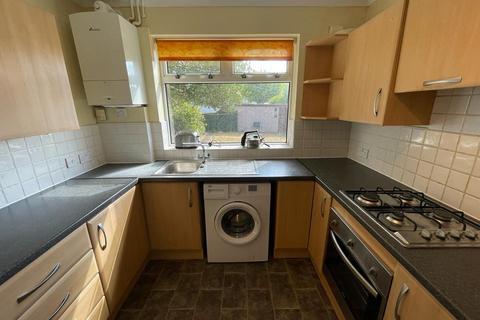 4 bedroom semi-detached house to rent, George Borrow Road, Norwich