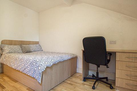 1 bedroom apartment to rent, Apt 6, 21 Hyde Terrace, 21 Hyde Terrace LS2