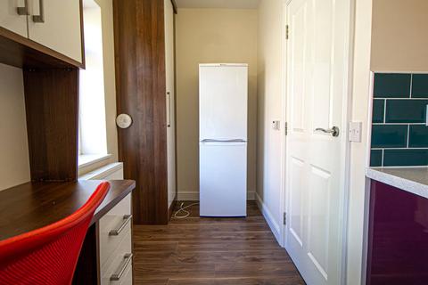 Studio to rent, Apt 16, Clarendon House, 20 Clarendon Road LS2