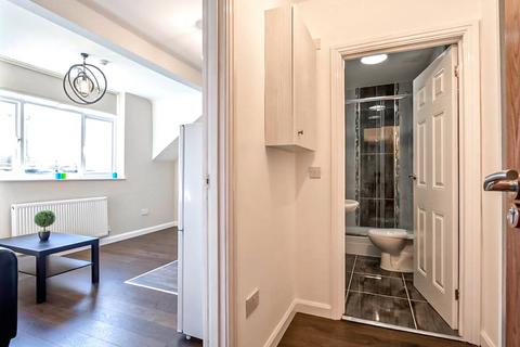 undefined, Apt 7, 4 Darnley Road, Darnley Road LS16