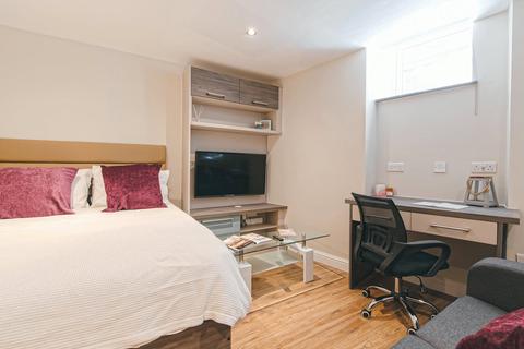 Studio to rent, Apt 5, Eagle House, Blackfriars Road M3