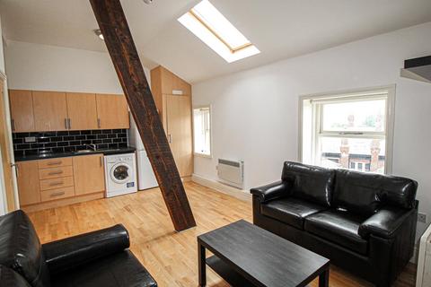 3 bedroom apartment to rent, Apt 12, 21 Hyde Terrace, 21 Hyde Terrace LS2
