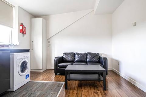 2 bedroom apartment to rent, Apt 5, 215 Belle Vue Road, 215 Belle Vue Road LS3