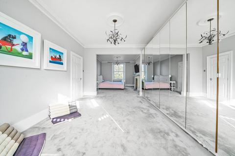 64 Cecile Park, London, N8 9AU