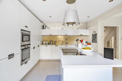 64 Cecile Park, London, N8 9AU
