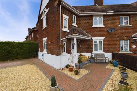 32 Ashgrove Avenue, Gloucester, GL4 4NF