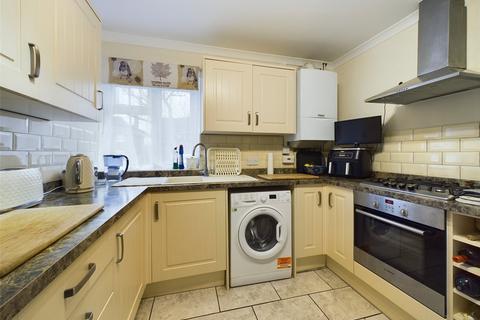 32 Ashgrove Avenue, Gloucester, GL4 4NF