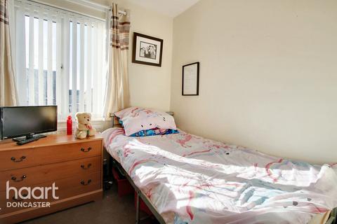 10 Cherry Tree Road, Armthorpe, Doncaster, DN3 2HP