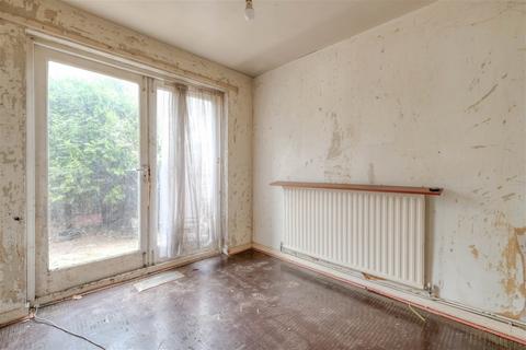 40 Berrington Close, Redditch, B98 0TG