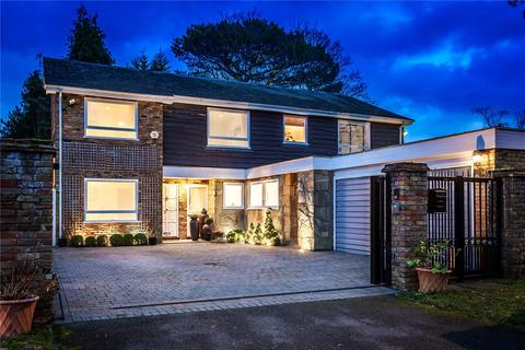 Stoke Road, Kingston-Upon-Thames, Surrey, KT2