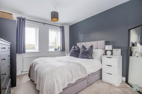 7 Oaklands Close, Attleborough, NR17 2LT