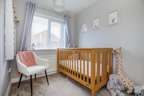7 Oaklands Close, Attleborough, NR17 2LT