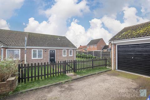 7 Oaklands Close, Attleborough, NR17 2LT