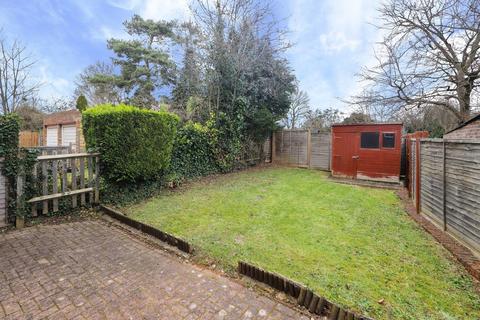 145 Tolcarne Drive, Pinner, HA5 2DL
