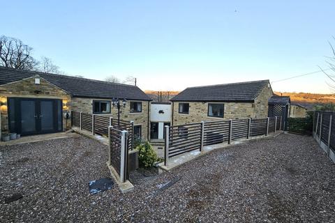 5 bedroom detached house for sale, Badgers Drift, Keighley BD20
