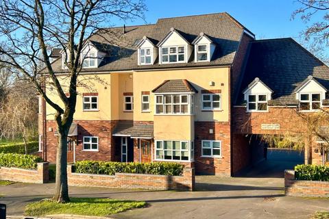 2 bedroom ground floor flat for sale, Dingleside, Cole Valley Road, Hall Green