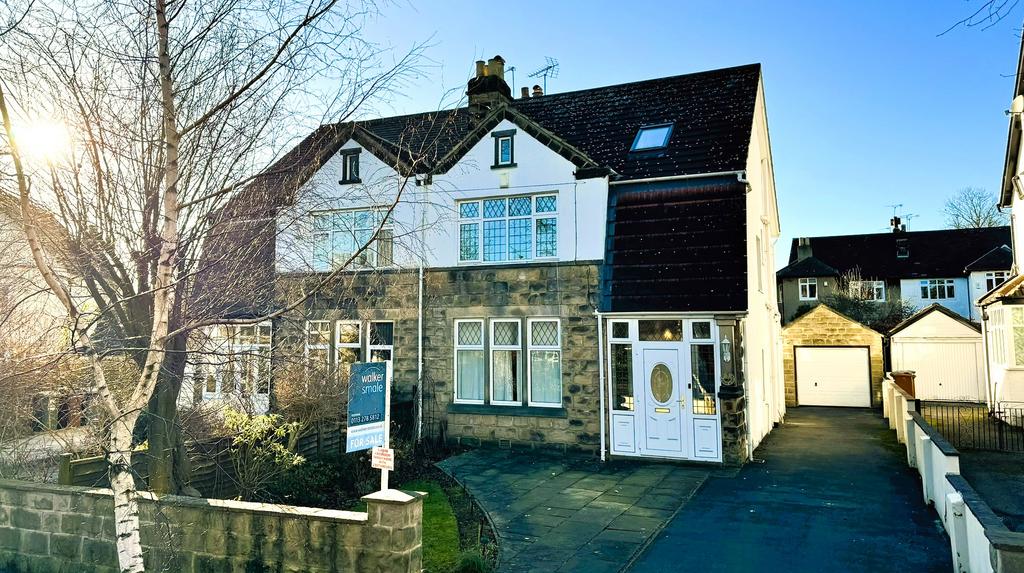 St Chads Avenue, Far Headingley... 4 bed semidetached house for sale
