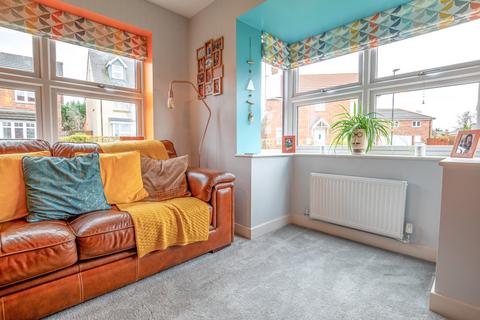 3 Becklands Avenue, New Waltham, Grimsby, DN36 4FA