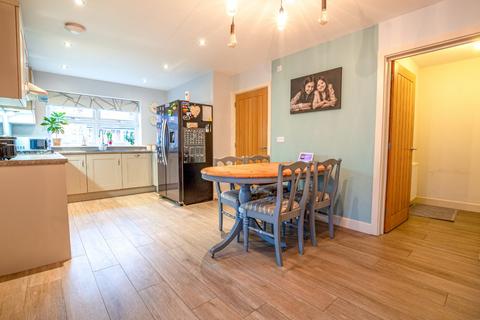 3 Becklands Avenue, New Waltham, Grimsby, DN36 4FA