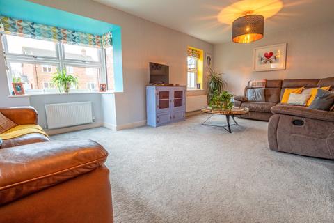 3 Becklands Avenue, New Waltham, Grimsby, DN36 4FA