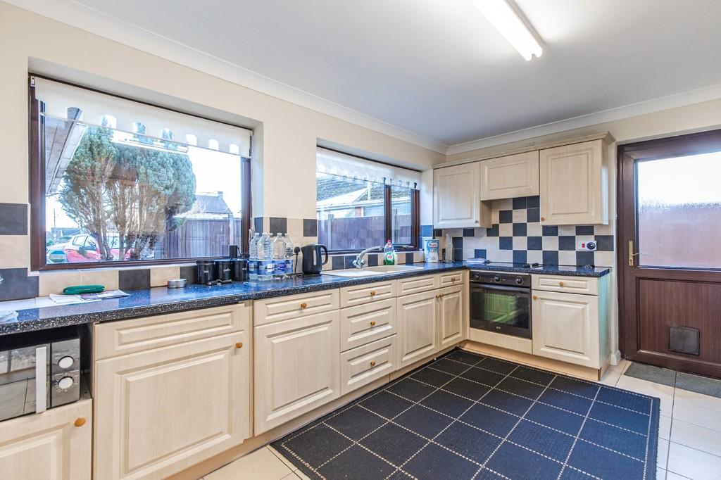 Watton 3 bed detached house for sale £325,000