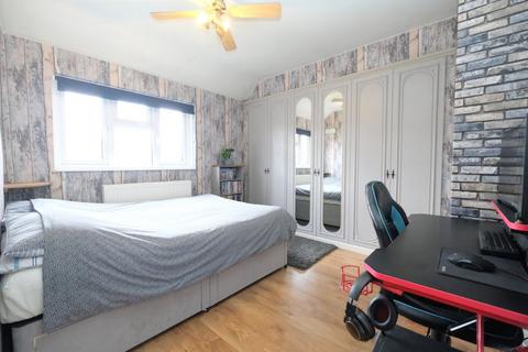 53 Batchwood Green, Orpington, BR5 2NF