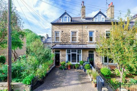 5 bedroom end of terrace house for sale, Lister Street, Ilkley, West Yorkshire, LS29