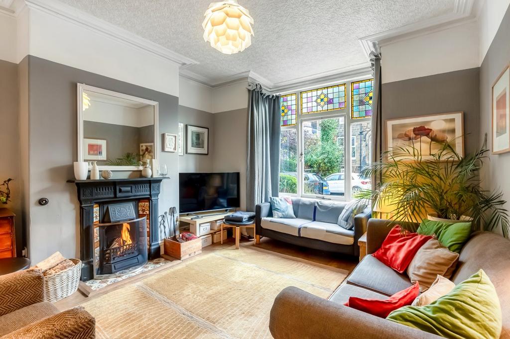 Lister Street, Ilkley, West Yorkshire, LS29 5 bed end of terrace house for sale £619,500