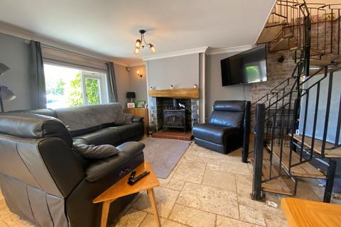 5 Alms Road, Doveridge, Ashbourne, DE6 5JZ