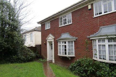 4 bedroom end of terrace house to rent, Grosvenor Mews, Southampton