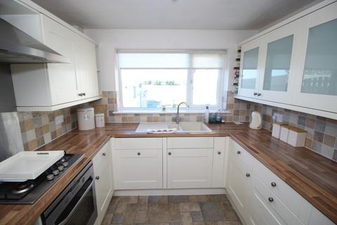 2 bedroom detached bungalow for sale, Rose Farm Approach, Altofts