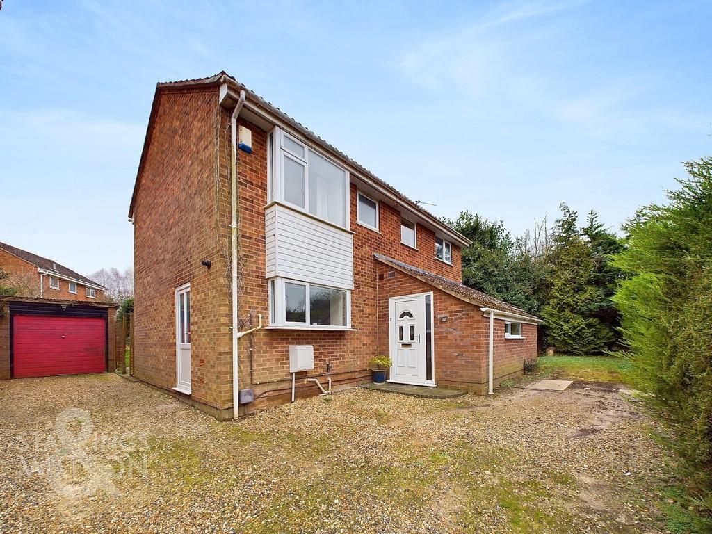 Lackford Close, Brundall, Norwich 4 bed detached house £295,000