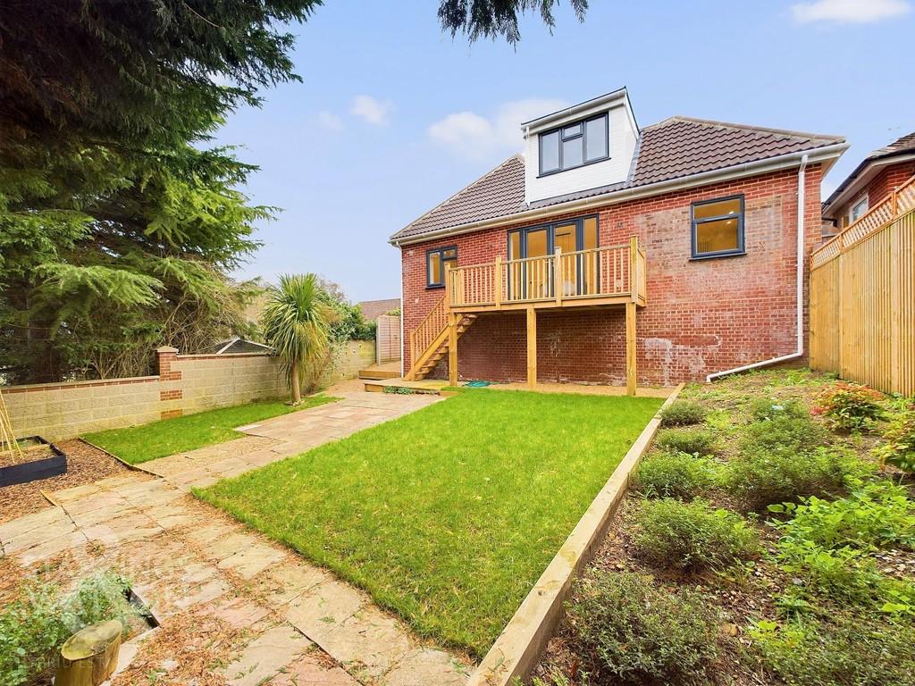 Highlow Road, Costessey, Norwich 4 bed detached house for sale £400,000