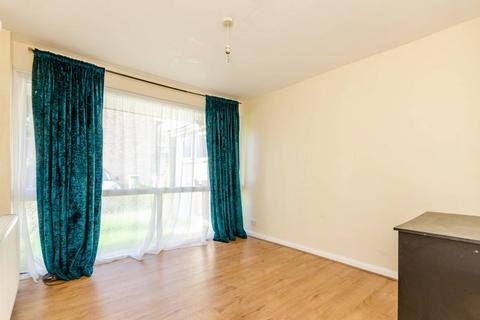 4 bedroom terraced house to rent, Guildford Park Avenue, Guildford, GU2